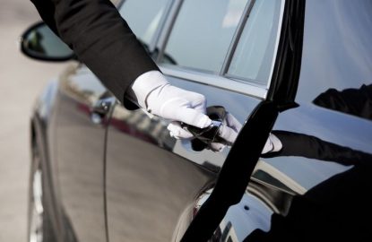 To the airport with luxus escort girl, Kay Escorts